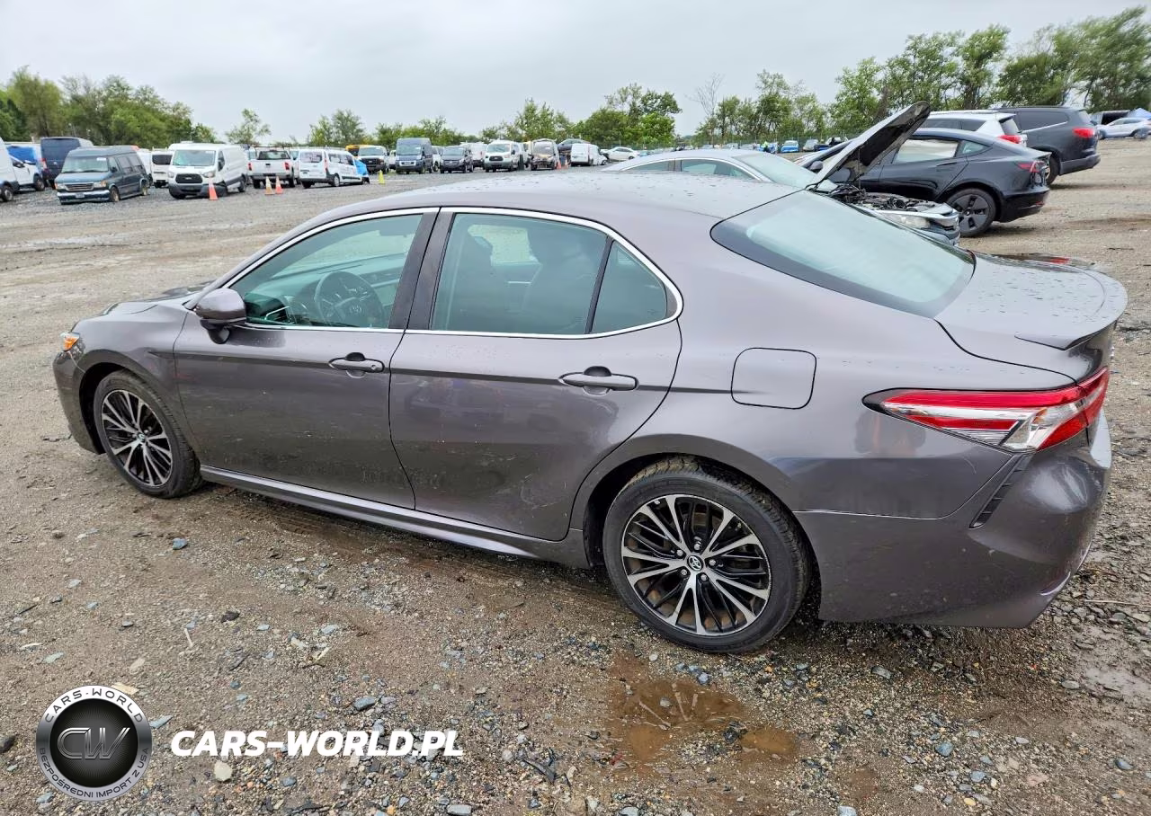2018 Toyota Camry Se VIN:4T1B11HK7JU599776 - 2