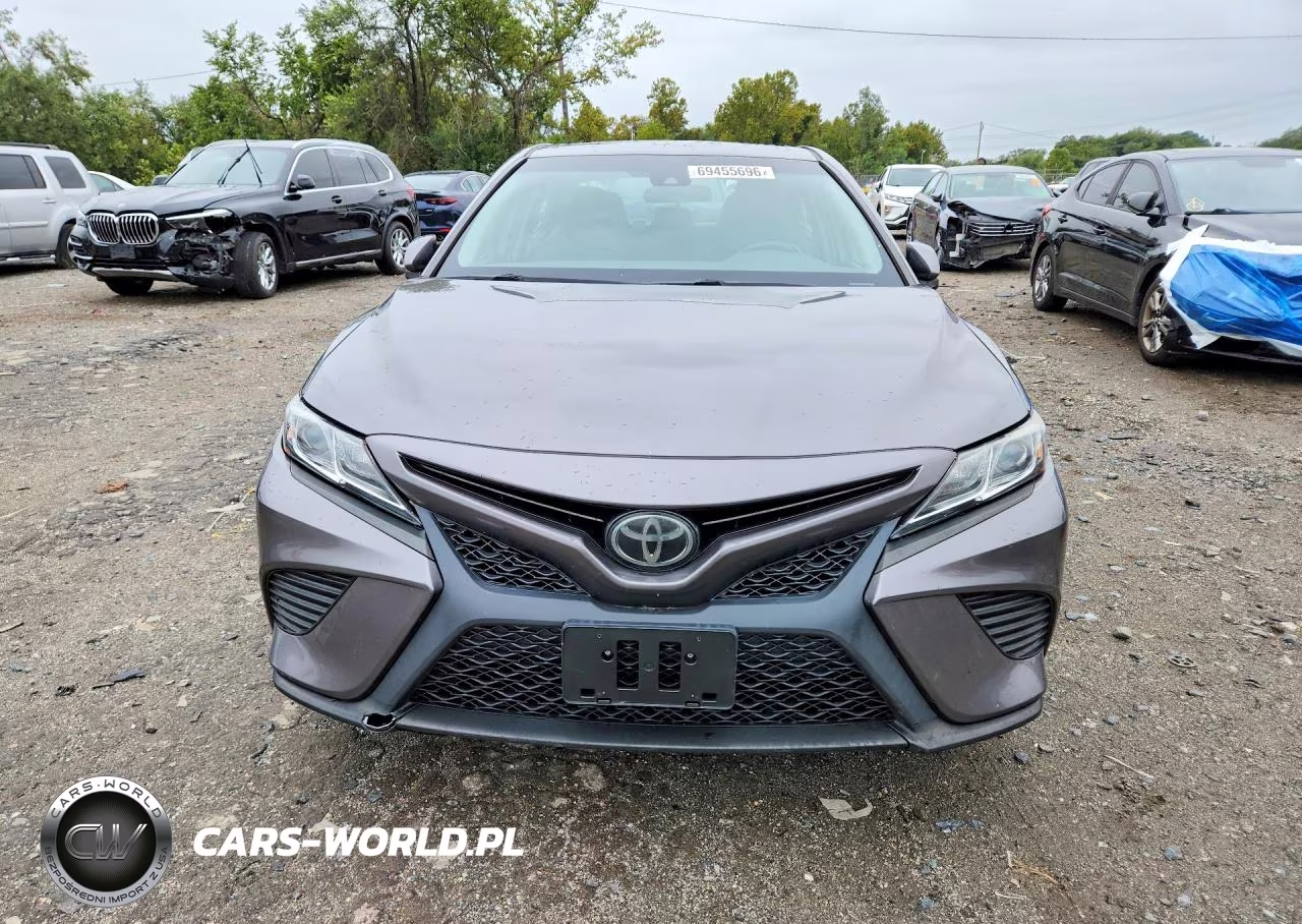 2018 Toyota Camry Se VIN:4T1B11HK7JU599776 - 5