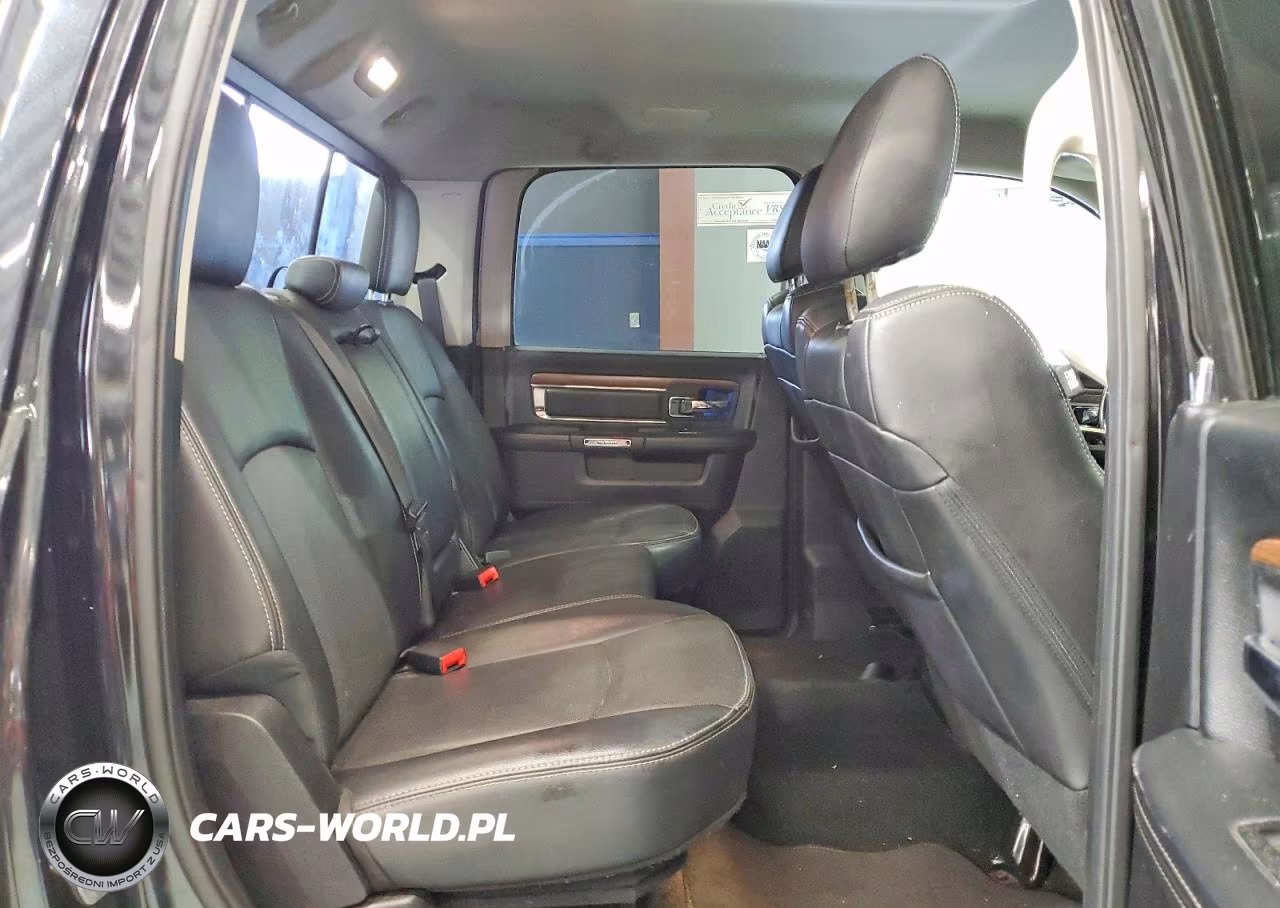 2015 Ram 1500 Laramie VIN:1C6RR7NT2FS767815 - 10