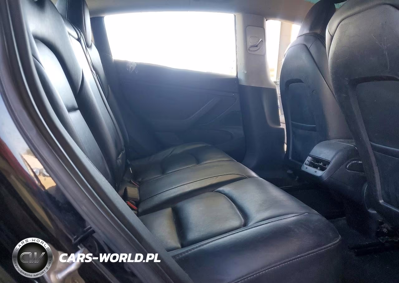 2018 Tesla Model 3 VIN:5YJ3E1EB1JF144433 - 10
