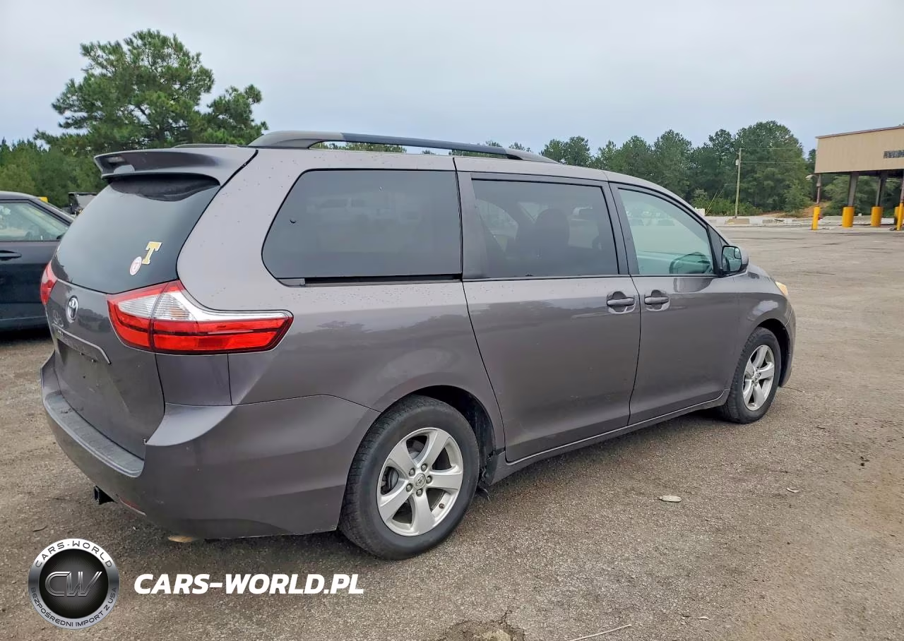 2015 Toyota Sienna Le VIN:5TDKK3DC0FS611032 - 3