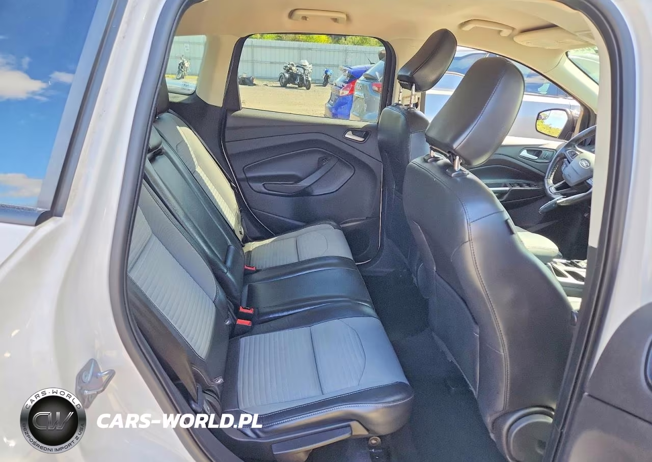 2019 Ford Escape Se VIN:1FMCU9GD8KUB41159 - 11