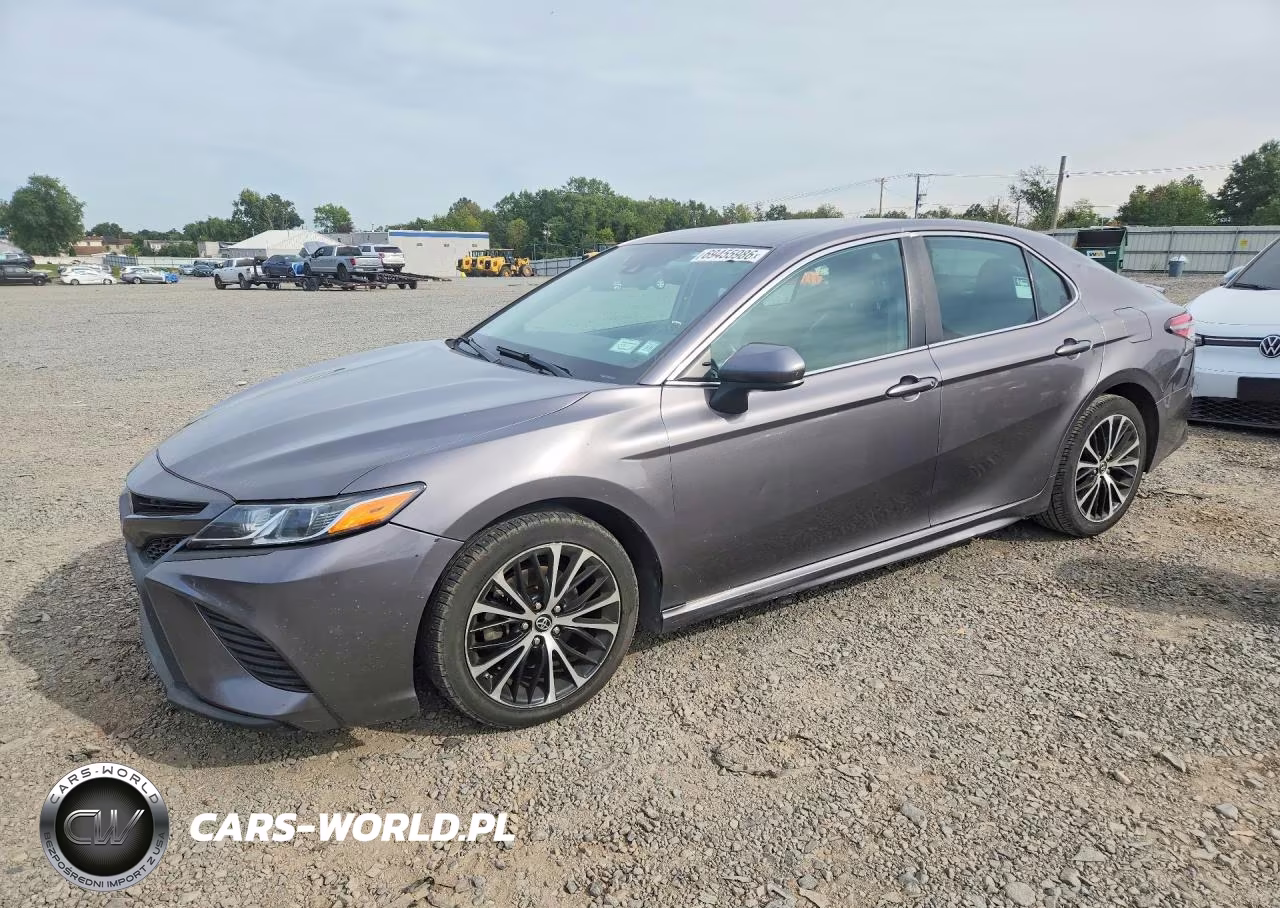 2019 Toyota Camry Se – zdjęcie 1 z 12