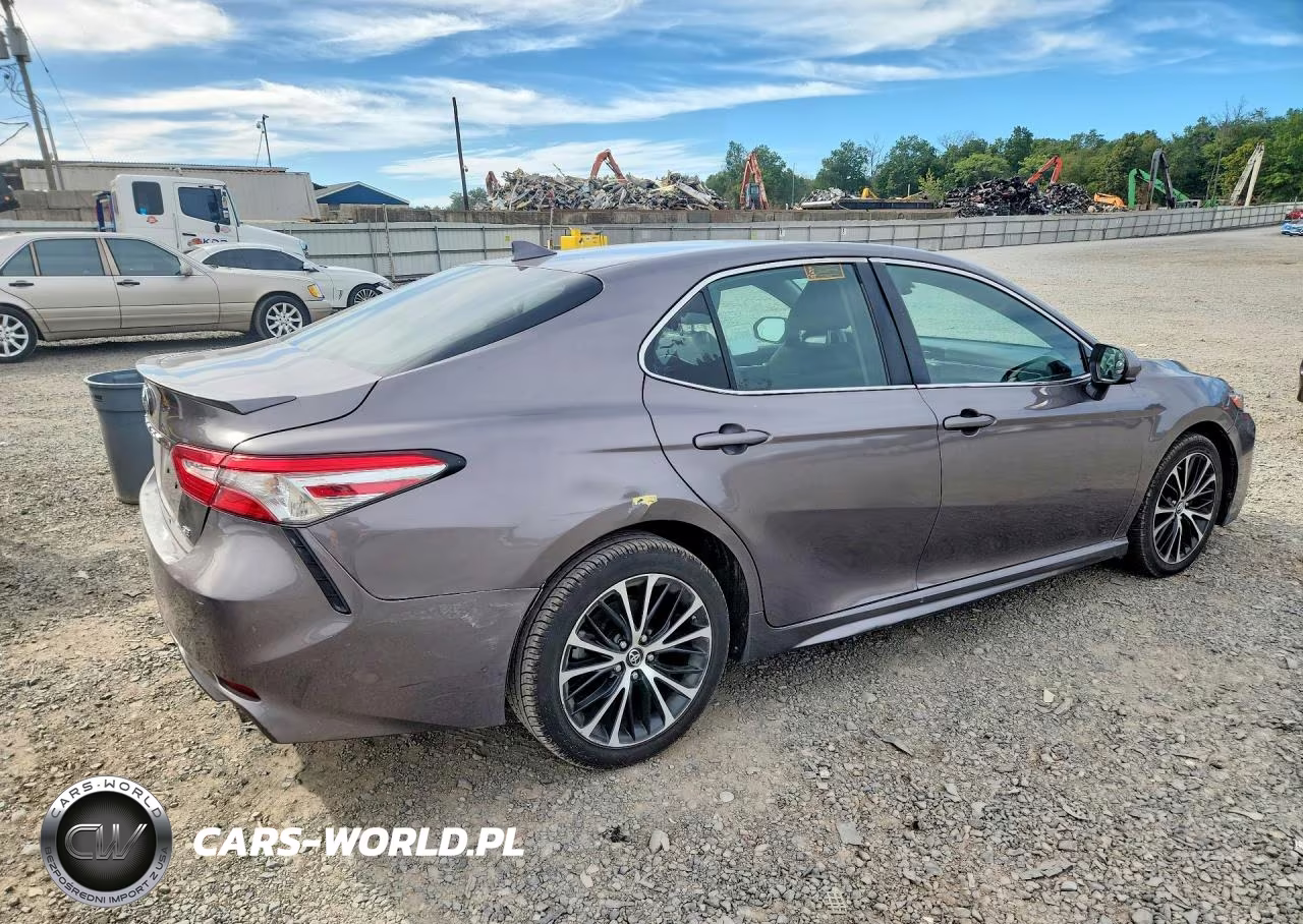 2019 Toyota Camry Se VIN:4T1B11HK6KU703997 - 3