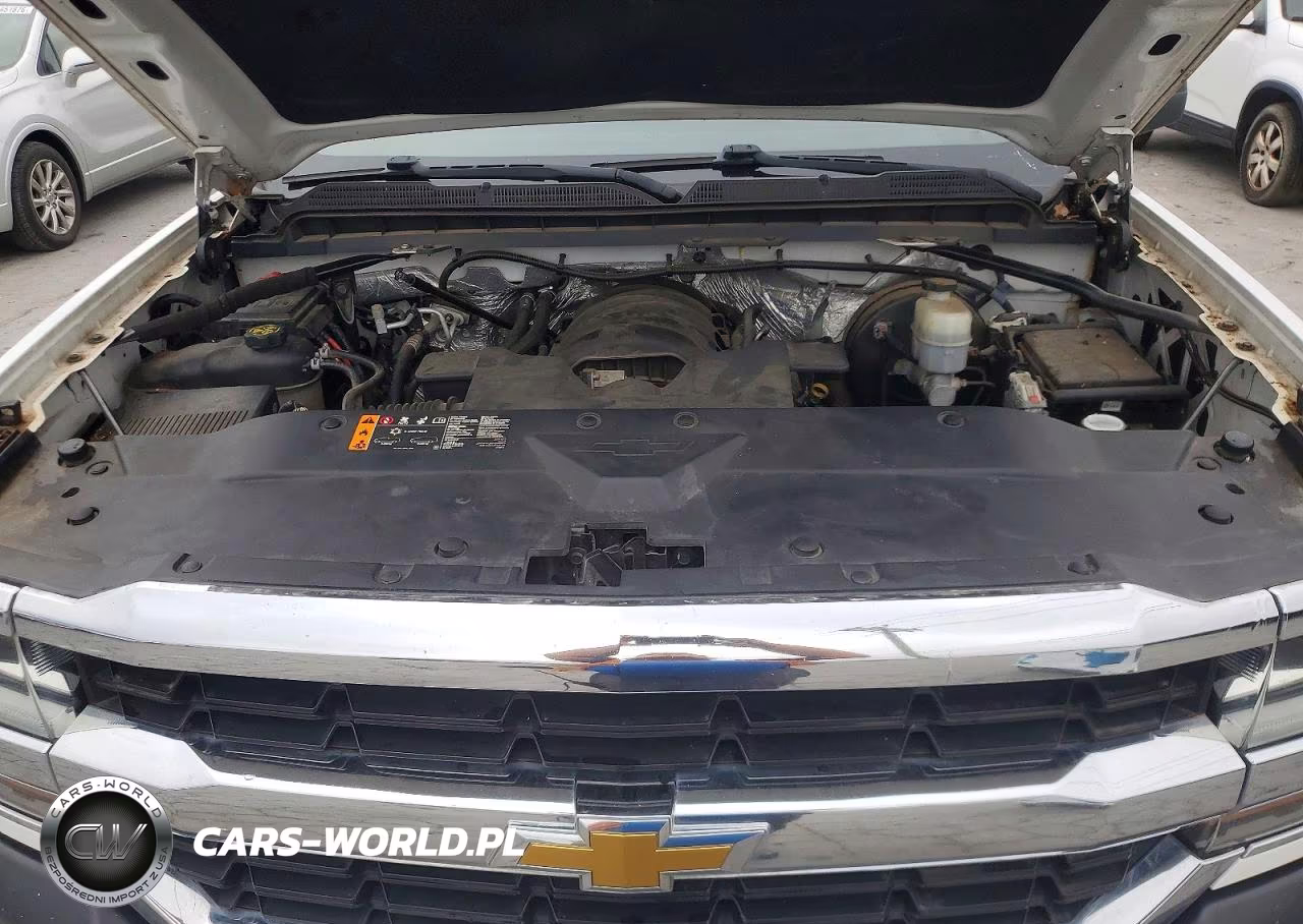 2018 Chevrolet Silverado C1500 VIN:1GCNCNEC0JZ236559 - 11
