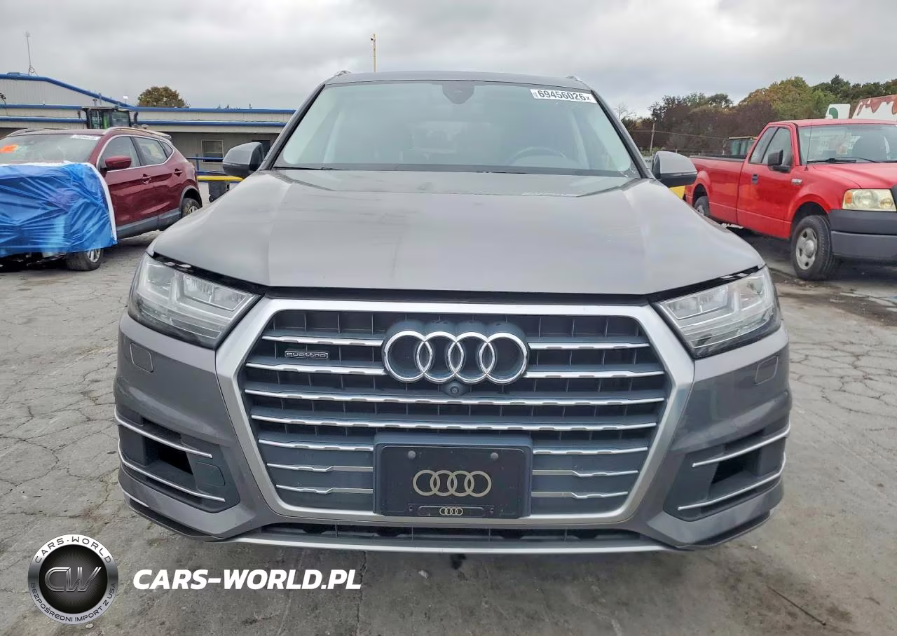 2018 Audi Q7 Premium Plus VIN:WA1LAAF74JD008062 - 5
