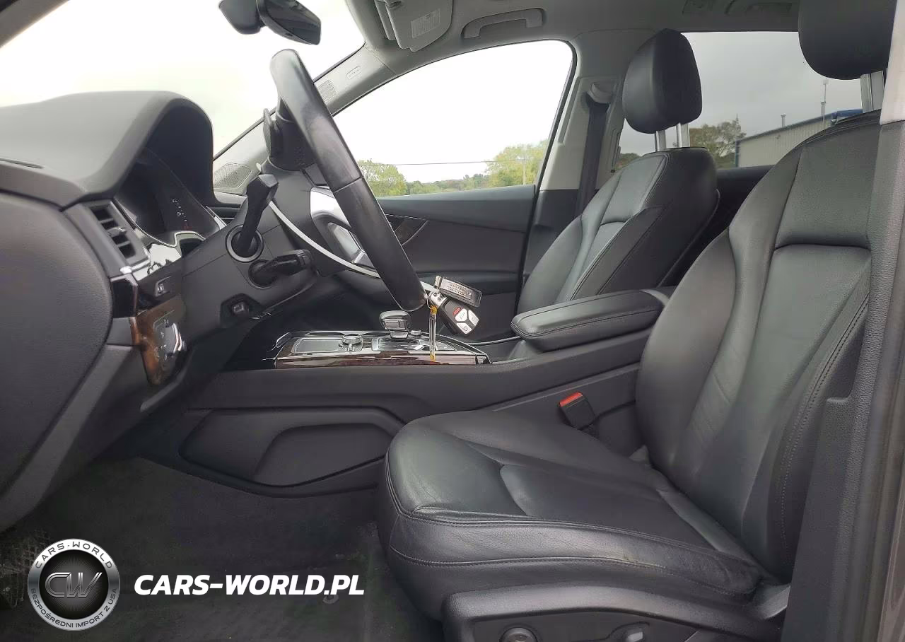 2018 Audi Q7 Premium Plus VIN:WA1LAAF74JD008062 - 7