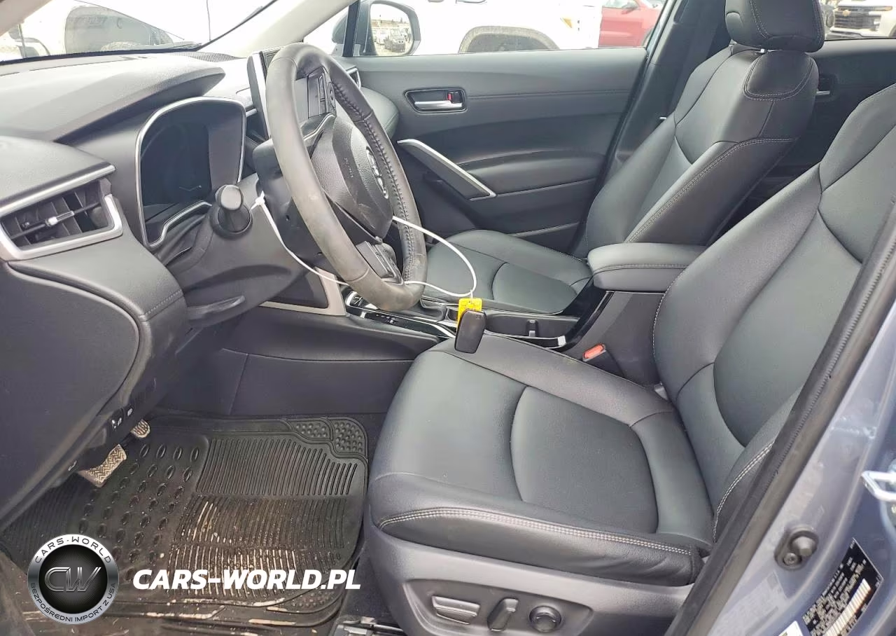 2025 Toyota Corolla Cross Xle VIN:7MUDAABG2SV131774 - 7