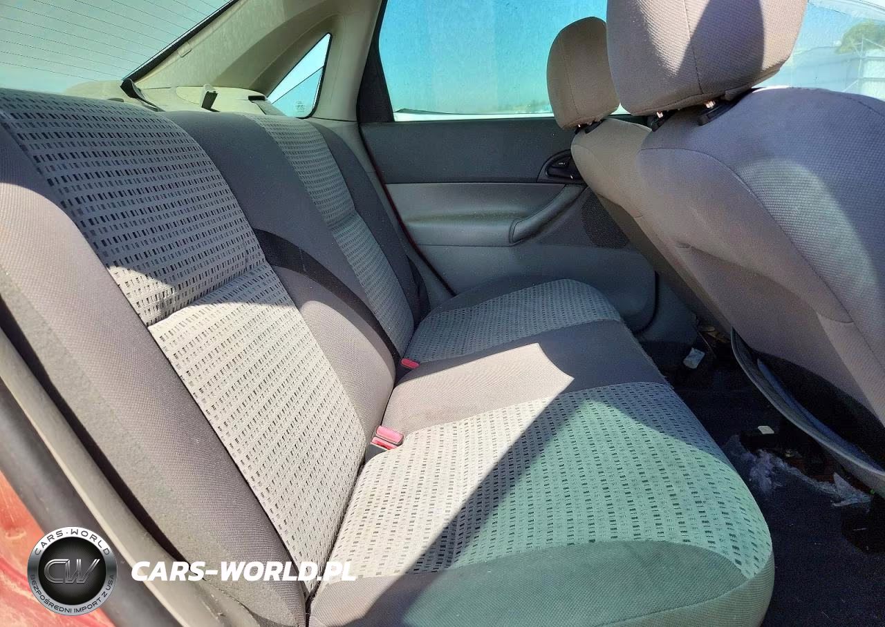 2005 Ford Focus Zx4 VIN:1FAFP34N15W207083 - 10