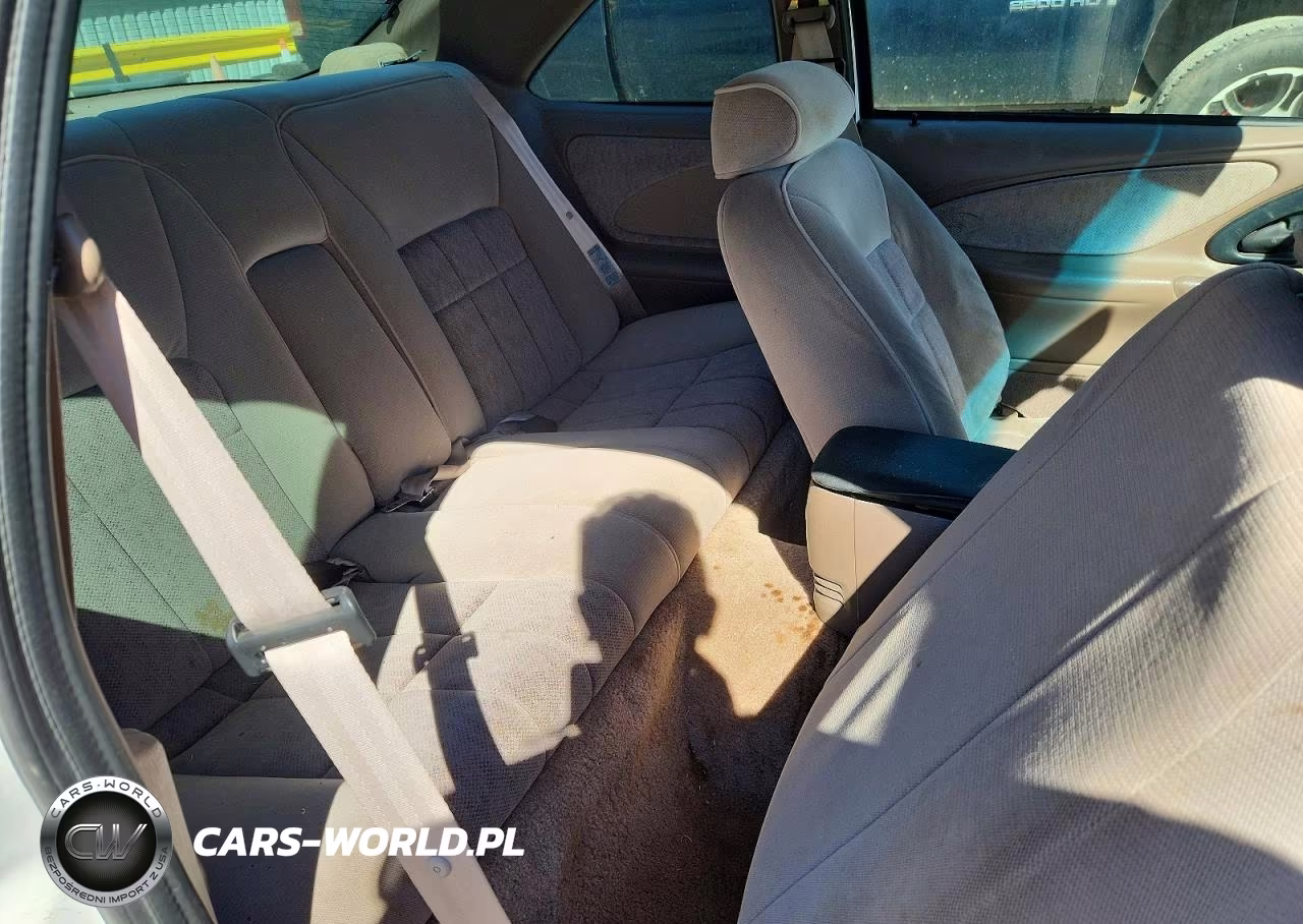 1994 Ford Thunderbird VIN:1FALP6244RH117032 - 10