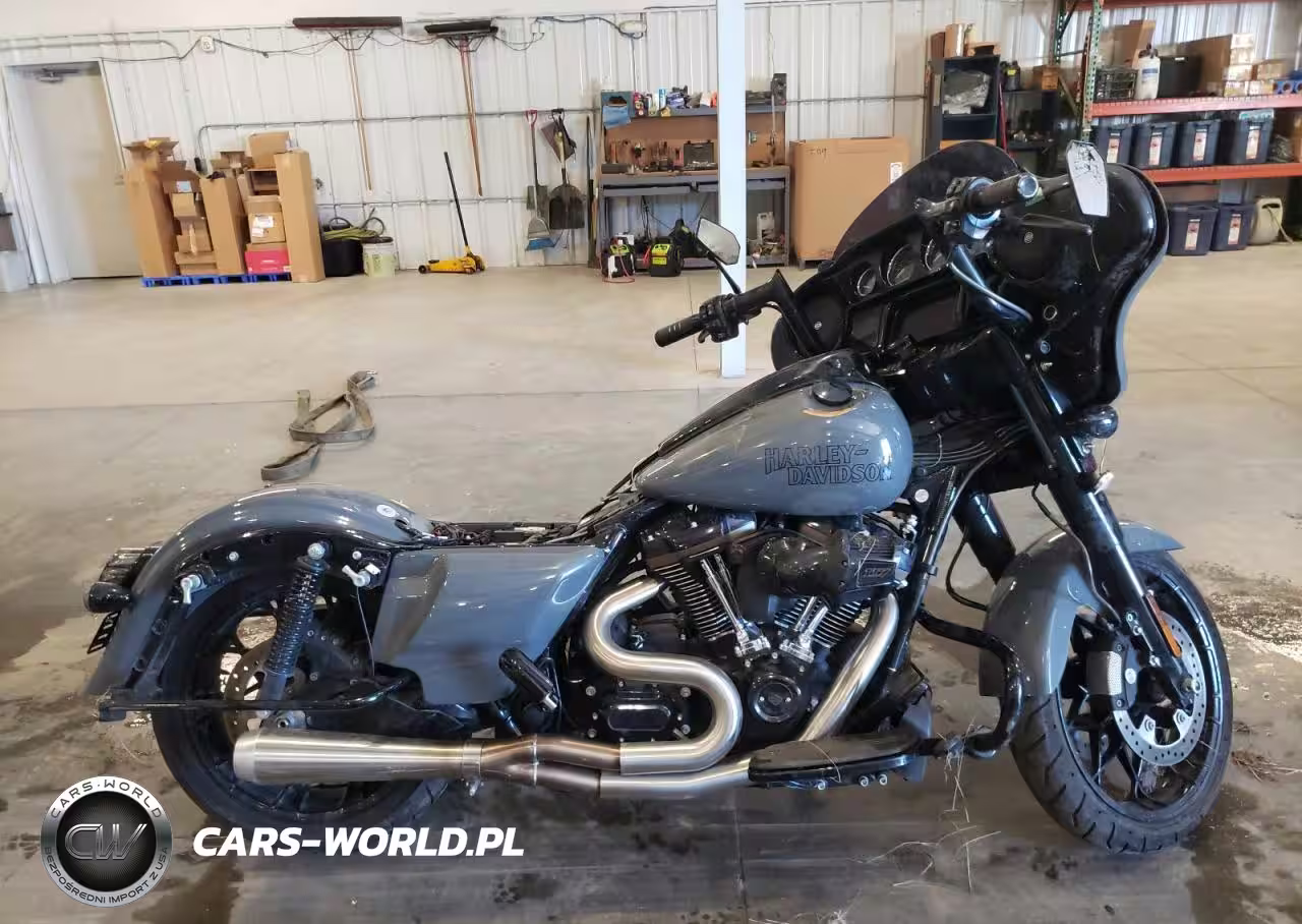 2022 Harley-Davidson Flhxst