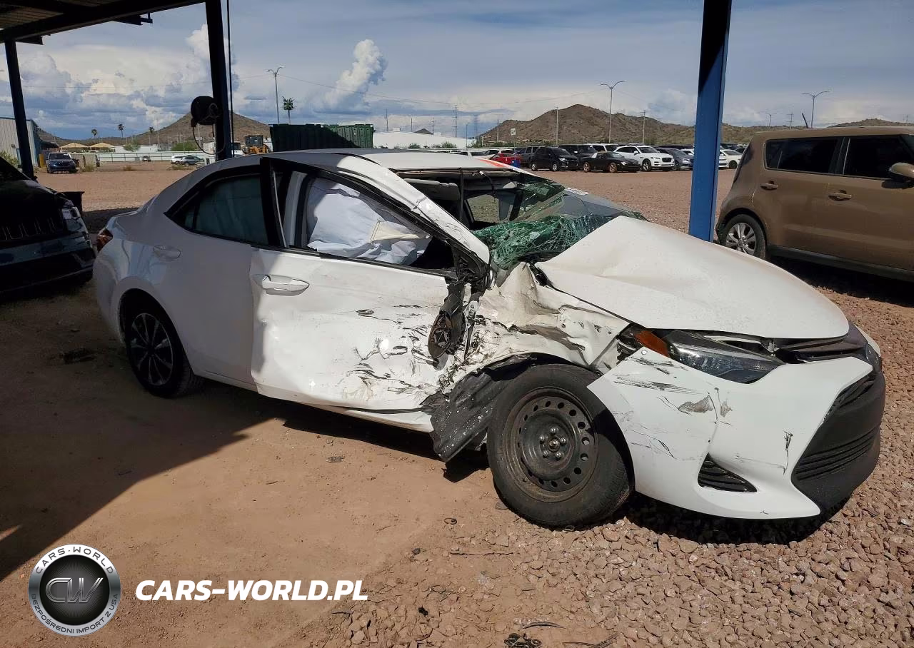 2019 Toyota Corolla Le VIN:2T1BURHE0KC145145 - 4