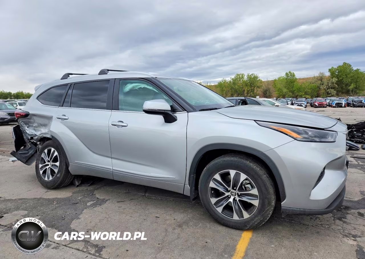 2024 Toyota Highlander Xle VIN:5TDKDRBH8RS529372 - 4
