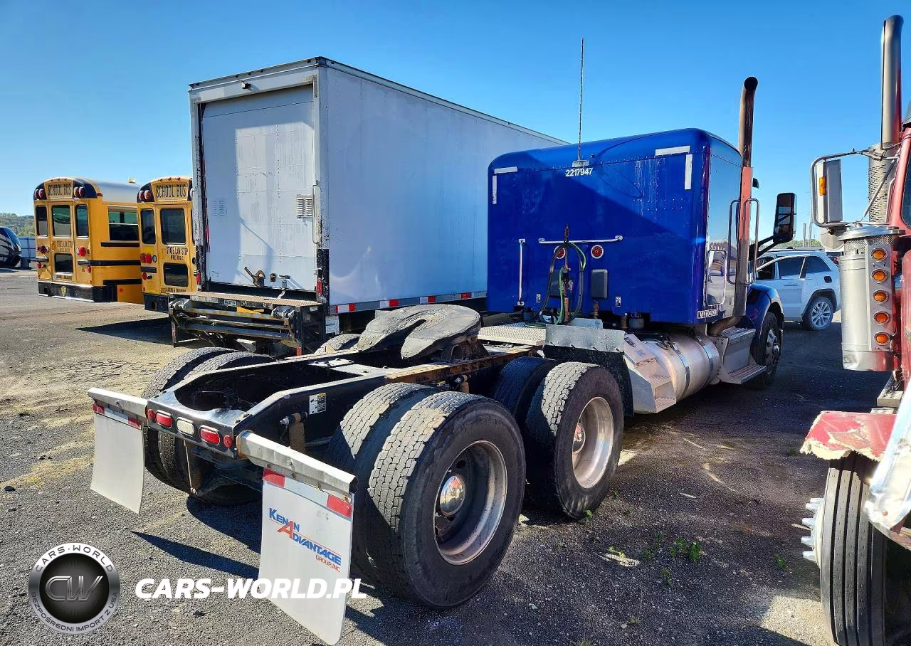 2017 Peterbilt 579 Semi Truck VIN:1XPBDP9X9HD420686 - 3