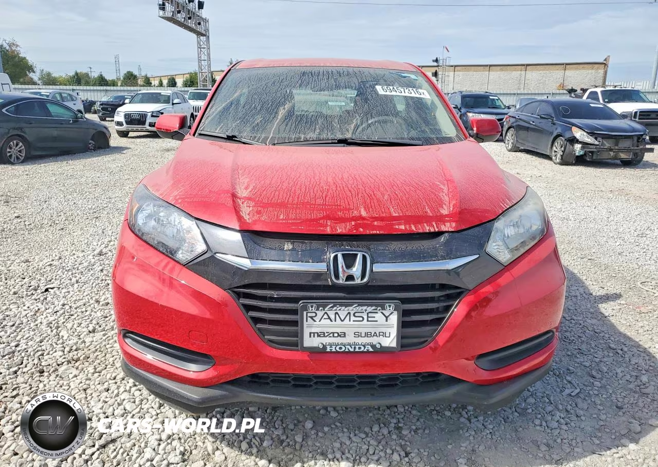 2017 Honda Hr-V Lx VIN:3CZRU6H38HM705029 - 5