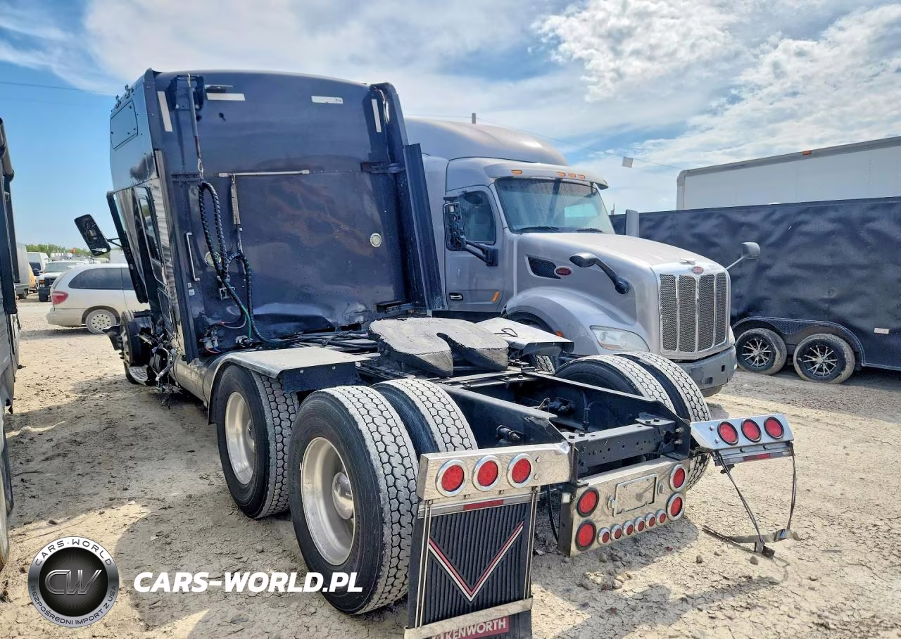 2014 Kenworth T660 Semi Truck VIN:1XKAD49X0EJ320215 - 2