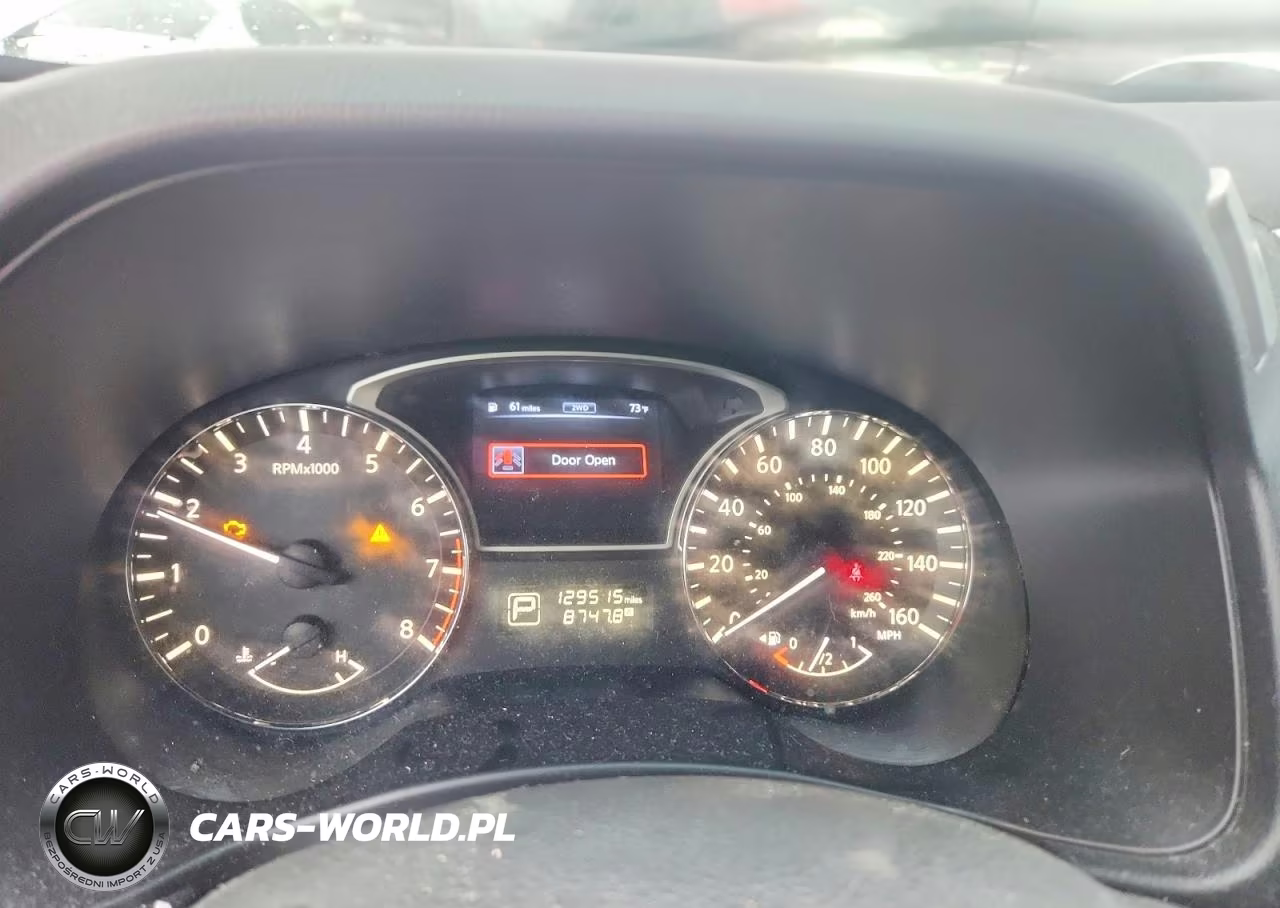 2014 Nissan Pathfinder S VIN:5N1AR2MM0EC621369 - 9