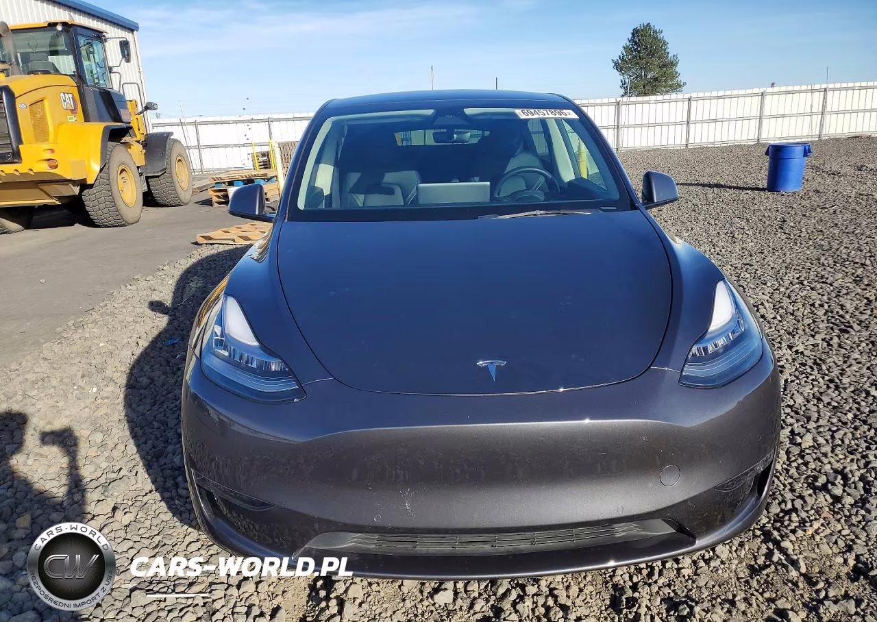 2022 Tesla Model Y Long Range Dual Motor All-Wheel Drive VIN:7SAYGDEE0NA006075 - 5