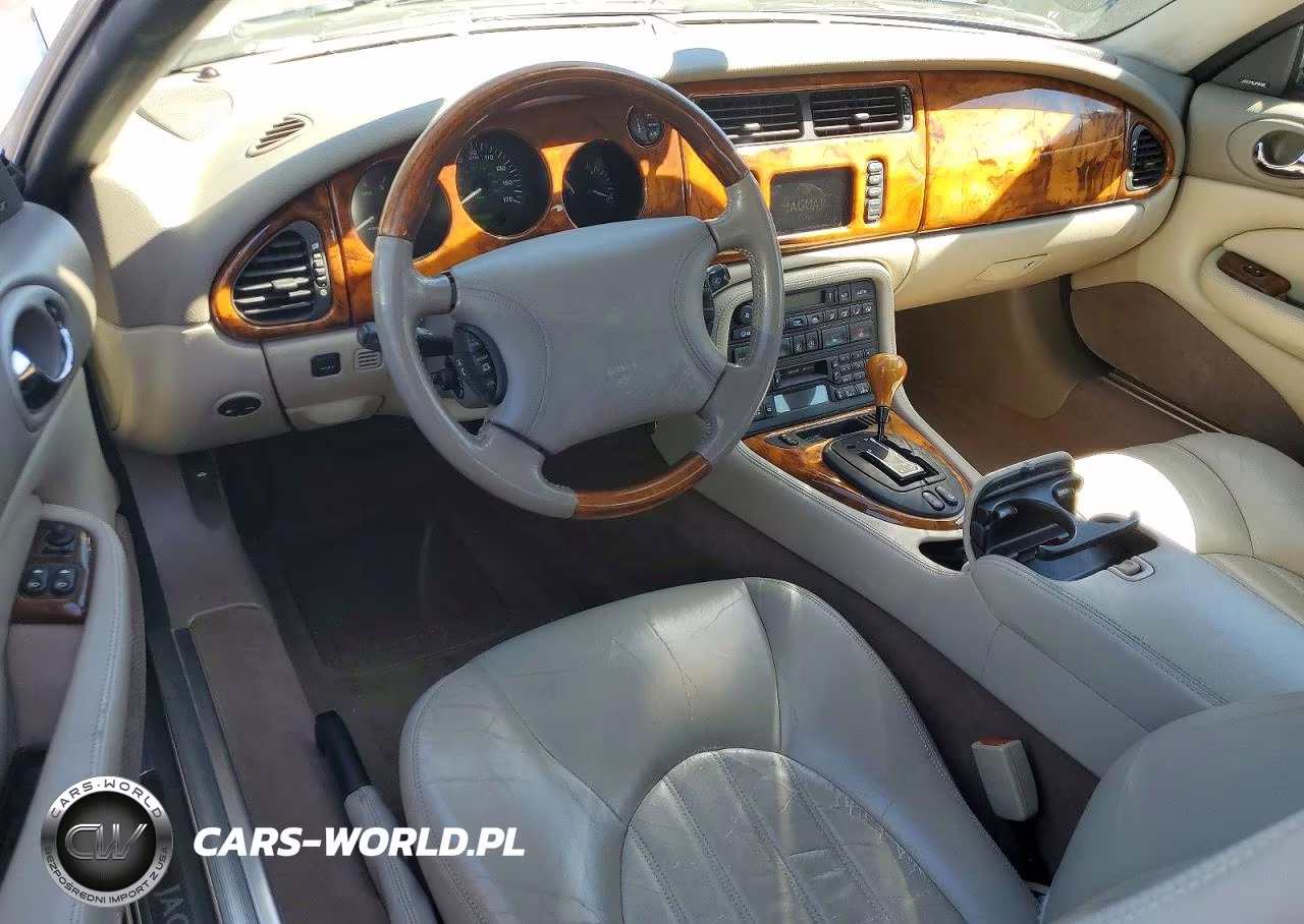 2000 Jaguar Xk8 VIN:SAJJA42C0YNA09249 - 8