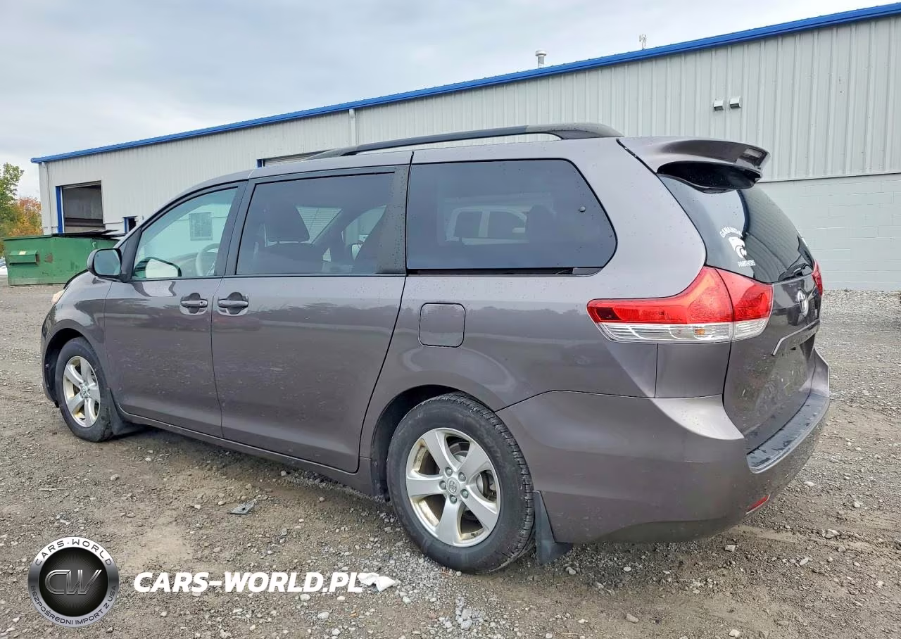 2011 Toyota Sienna Le VIN:5TDKK3DC5BS103794 - 2