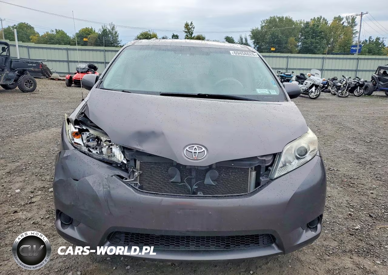 2011 Toyota Sienna Le VIN:5TDKK3DC5BS103794 - 5