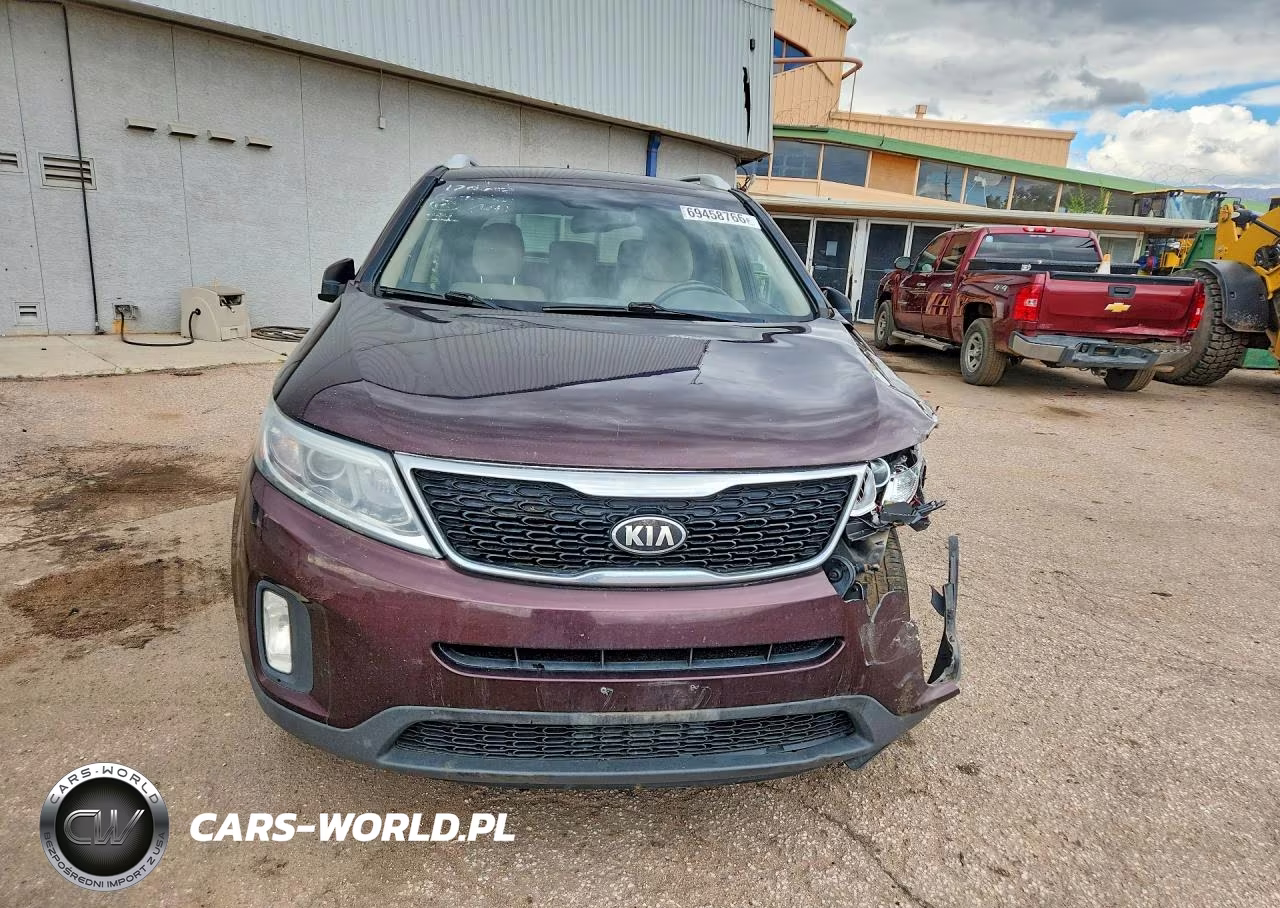 2014 Kia Sorento Lx VIN:5XYKTCA6XEG465200 - 5