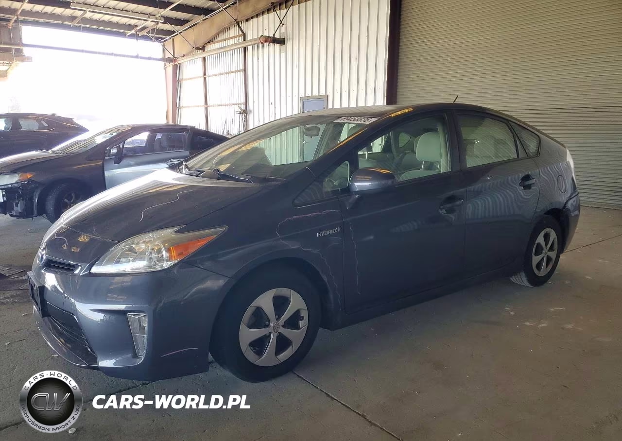 2015 Toyota Prius Three