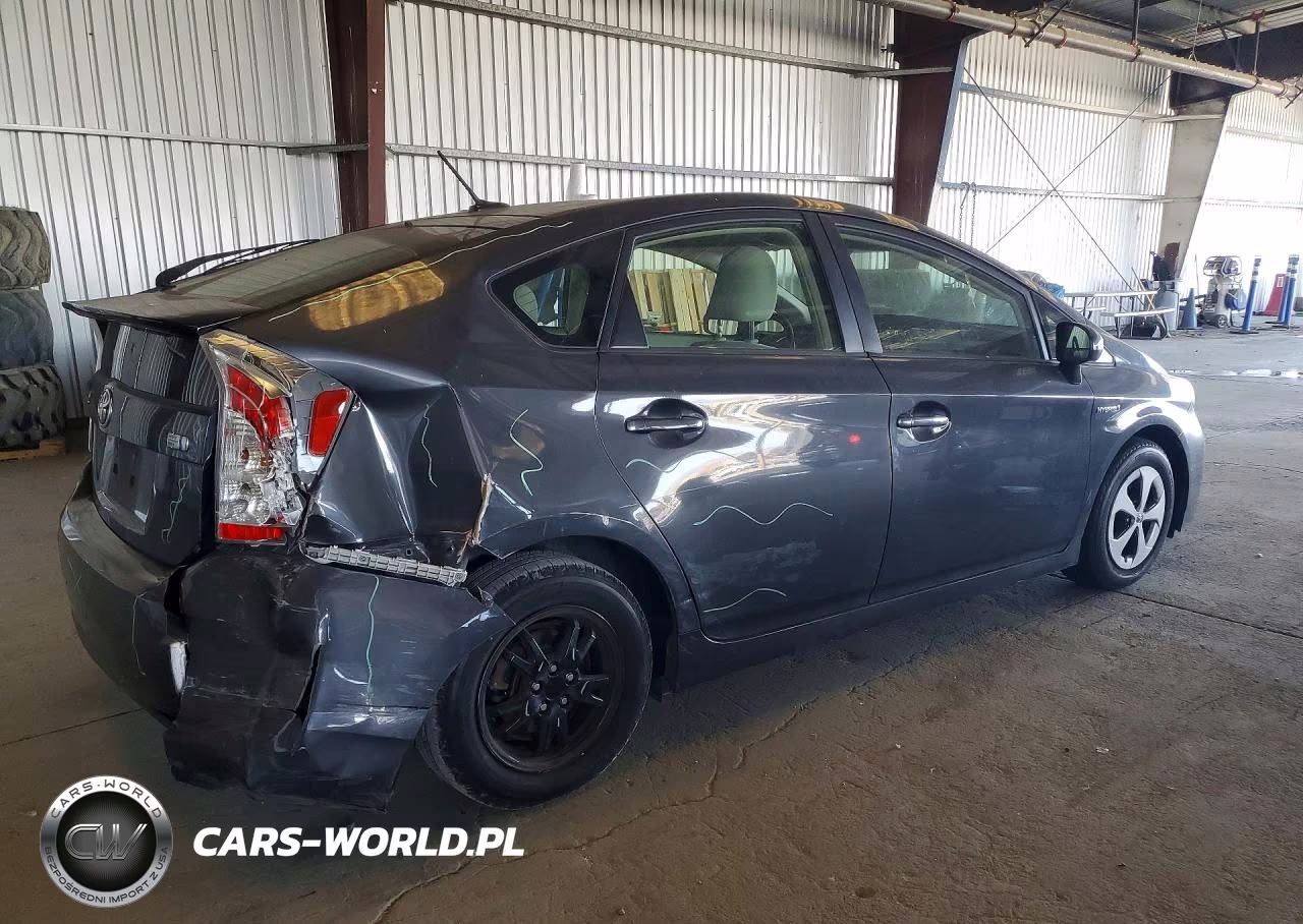 2015 Toyota Prius Three VIN:JTDKN3DU0F1874831 - 3