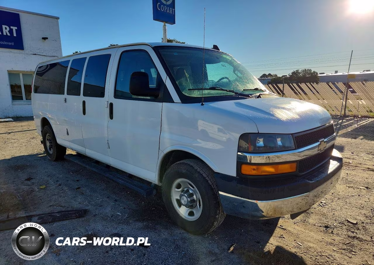 2016 Chevrolet Express G3500 Lt VIN:1GAZGPFF5G1323156 - 4