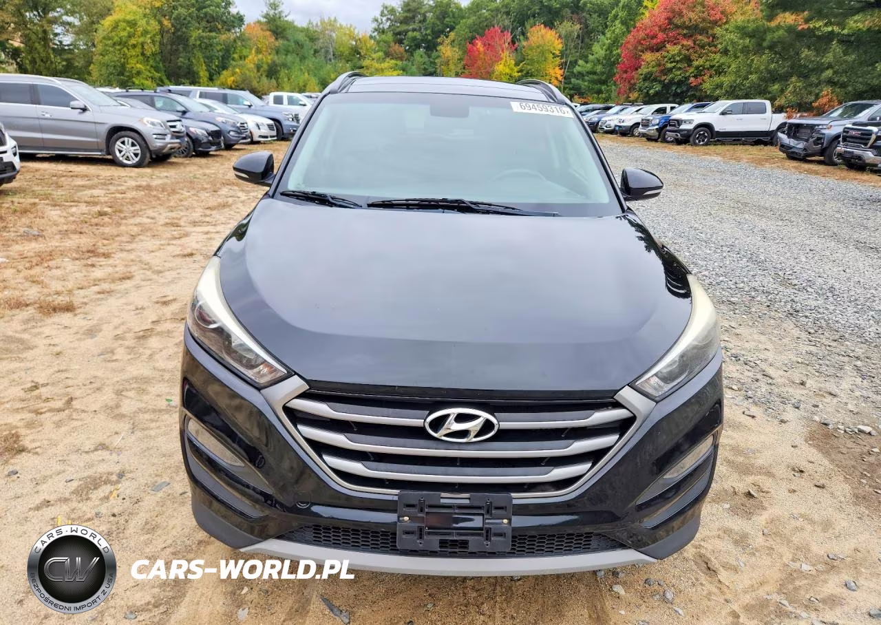 2017 Hyundai Tucson Value VIN:KM8J3CA23HU569695 - 5