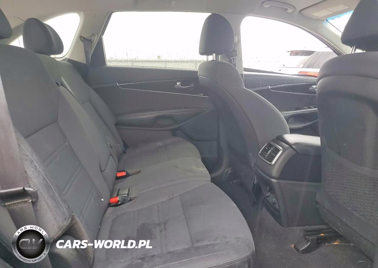 2019 Kia Sorento Lx VIN:5XYPG4A30KG439223 - 11