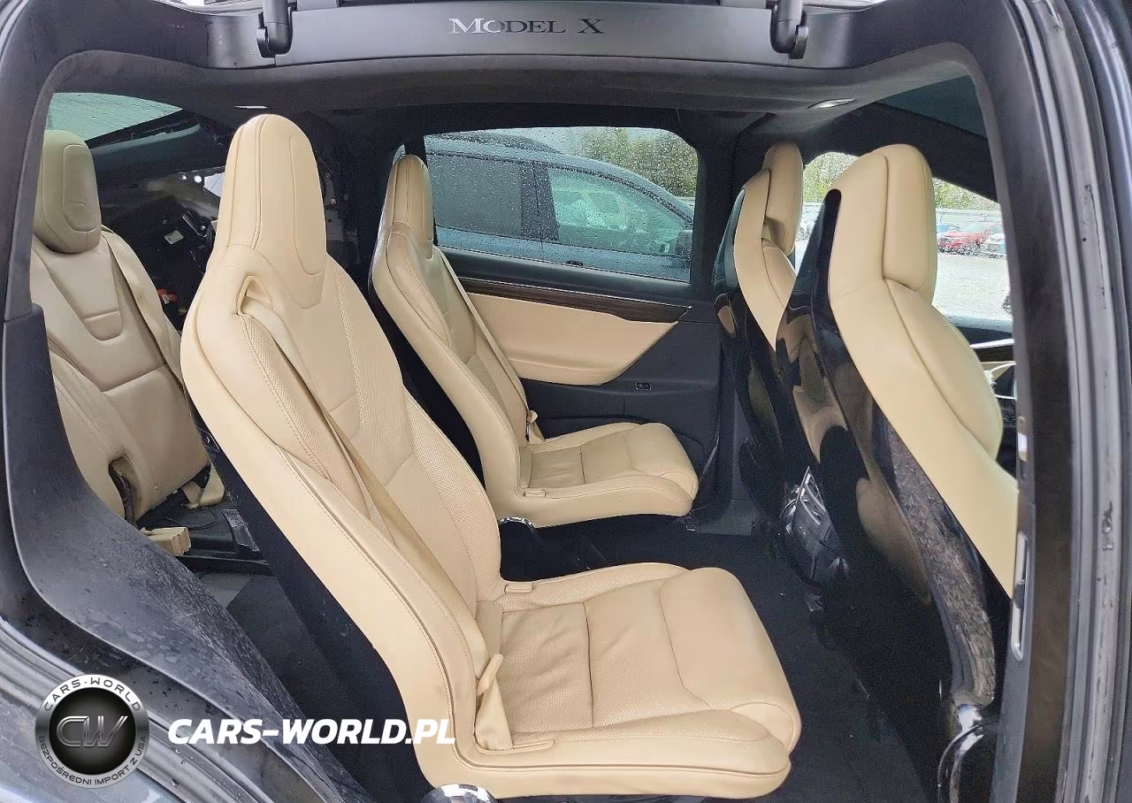 2016 Tesla Model X VIN:5YJXCBE29GF011912 - 11