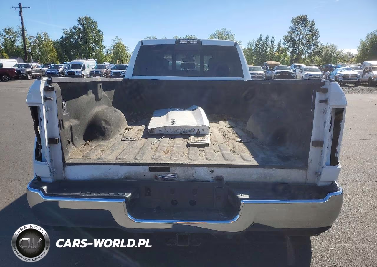 2019 Ram 3500 Laramie VIN:3C63RRJL4KG542837 - 6