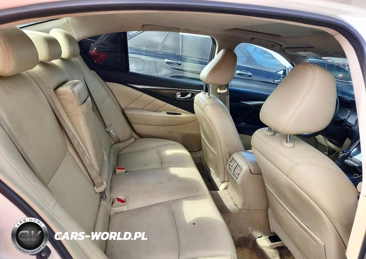 2019 Infiniti Q50 3.0T Luxe VIN:JN1EV7AR5KM555232 - 10