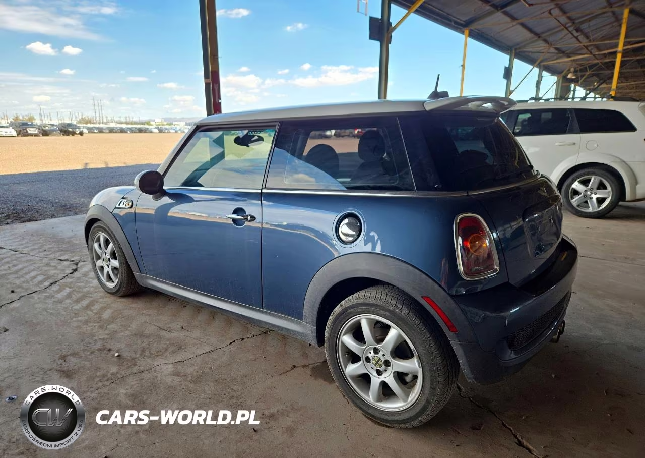 2010 Mini Cooper S VIN:WMWMF7C59ATZ72838 - 2