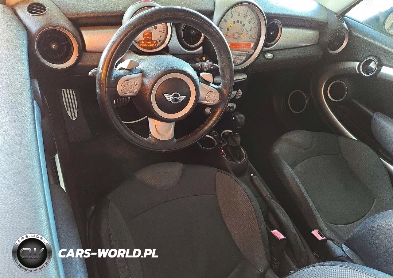 2010 Mini Cooper S VIN:WMWMF7C59ATZ72838 - 8