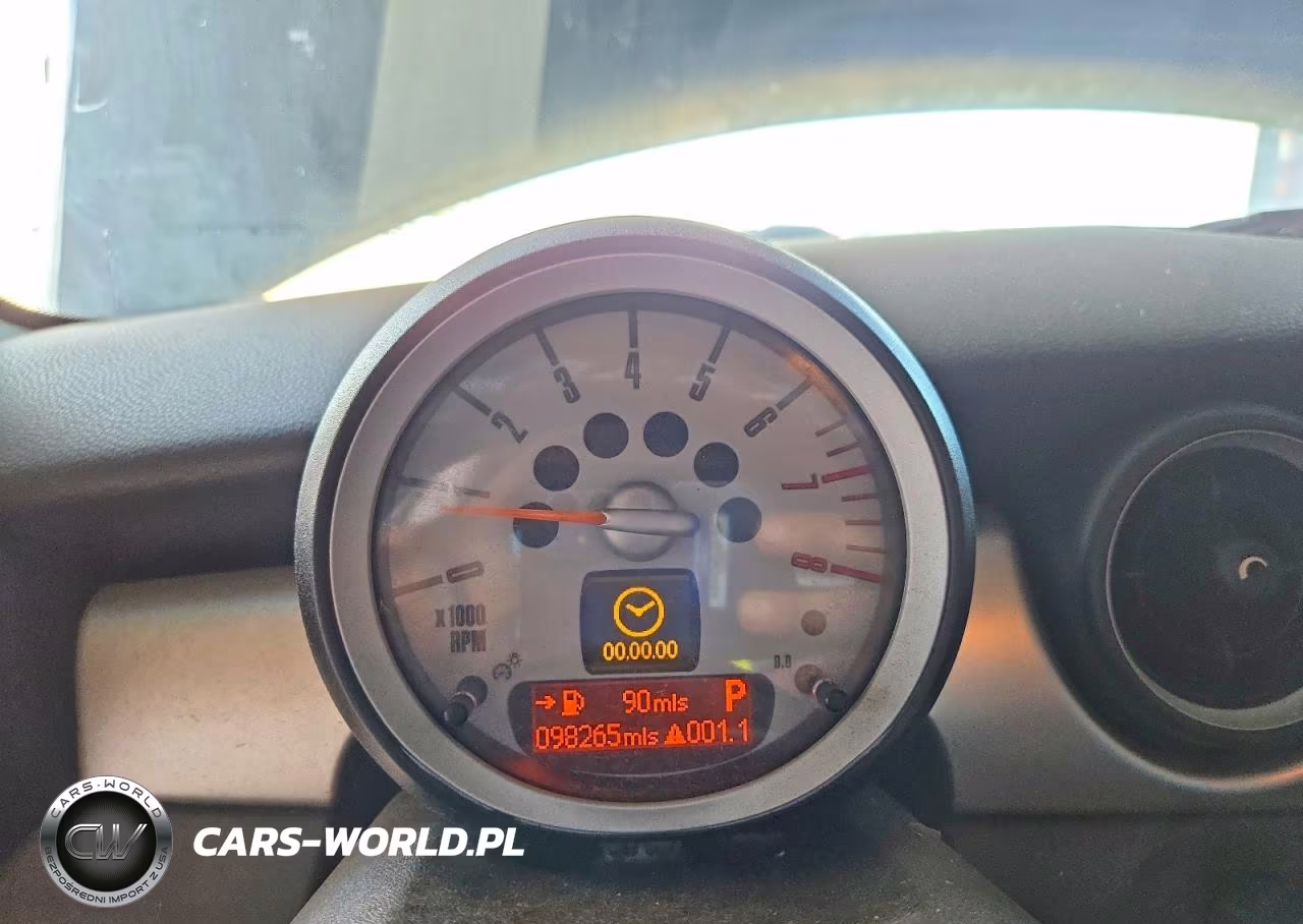 2010 Mini Cooper S VIN:WMWMF7C59ATZ72838 - 9
