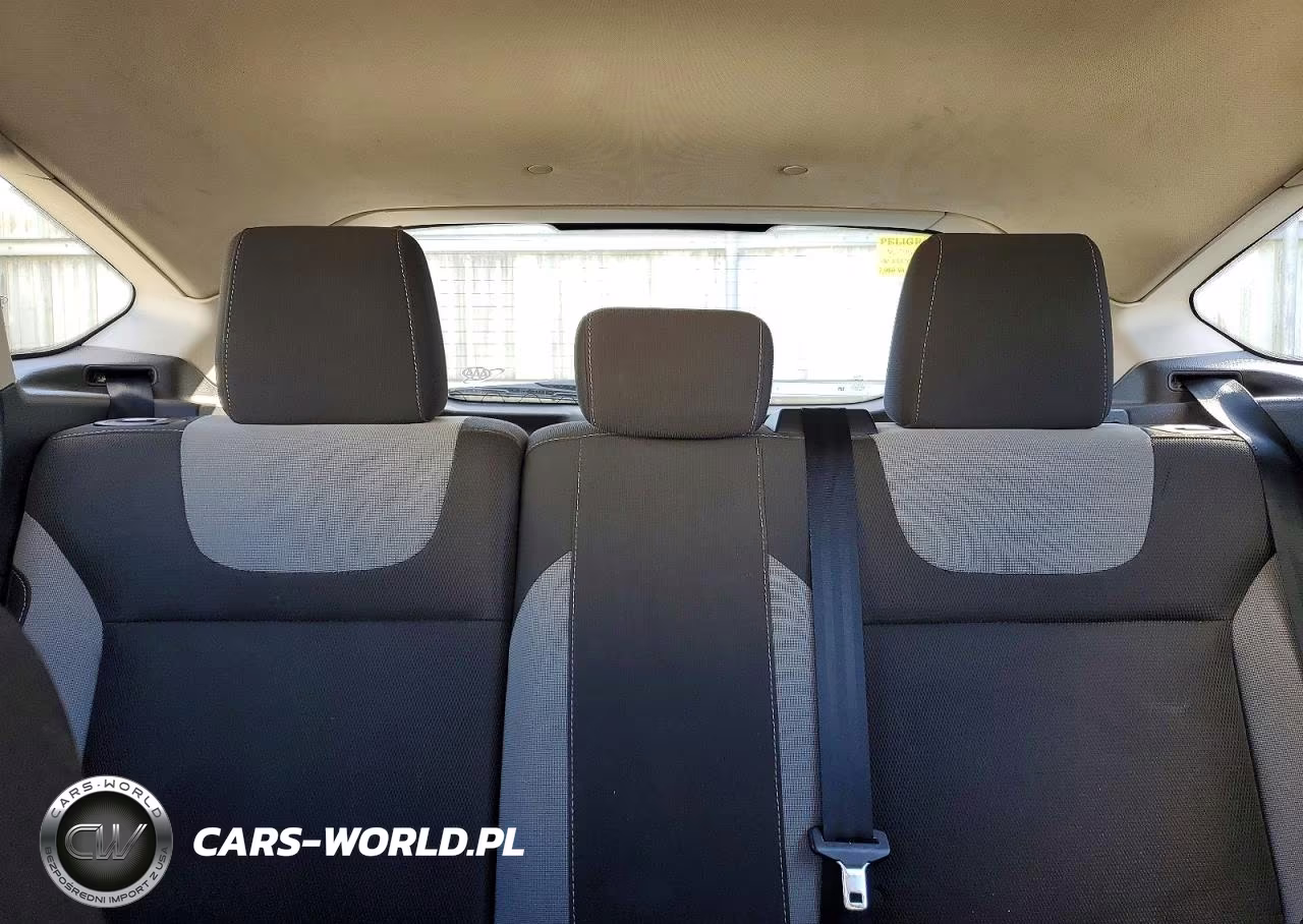 2012 Ford Focus Se VIN:1FAHP3K29CL433386 - 10