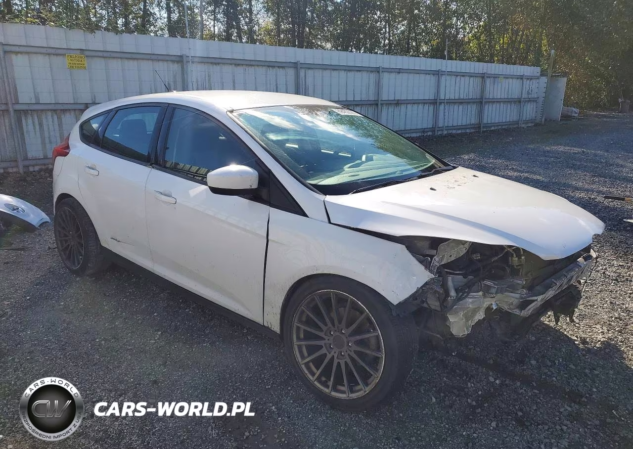 2012 Ford Focus Se VIN:1FAHP3K29CL433386 - 4