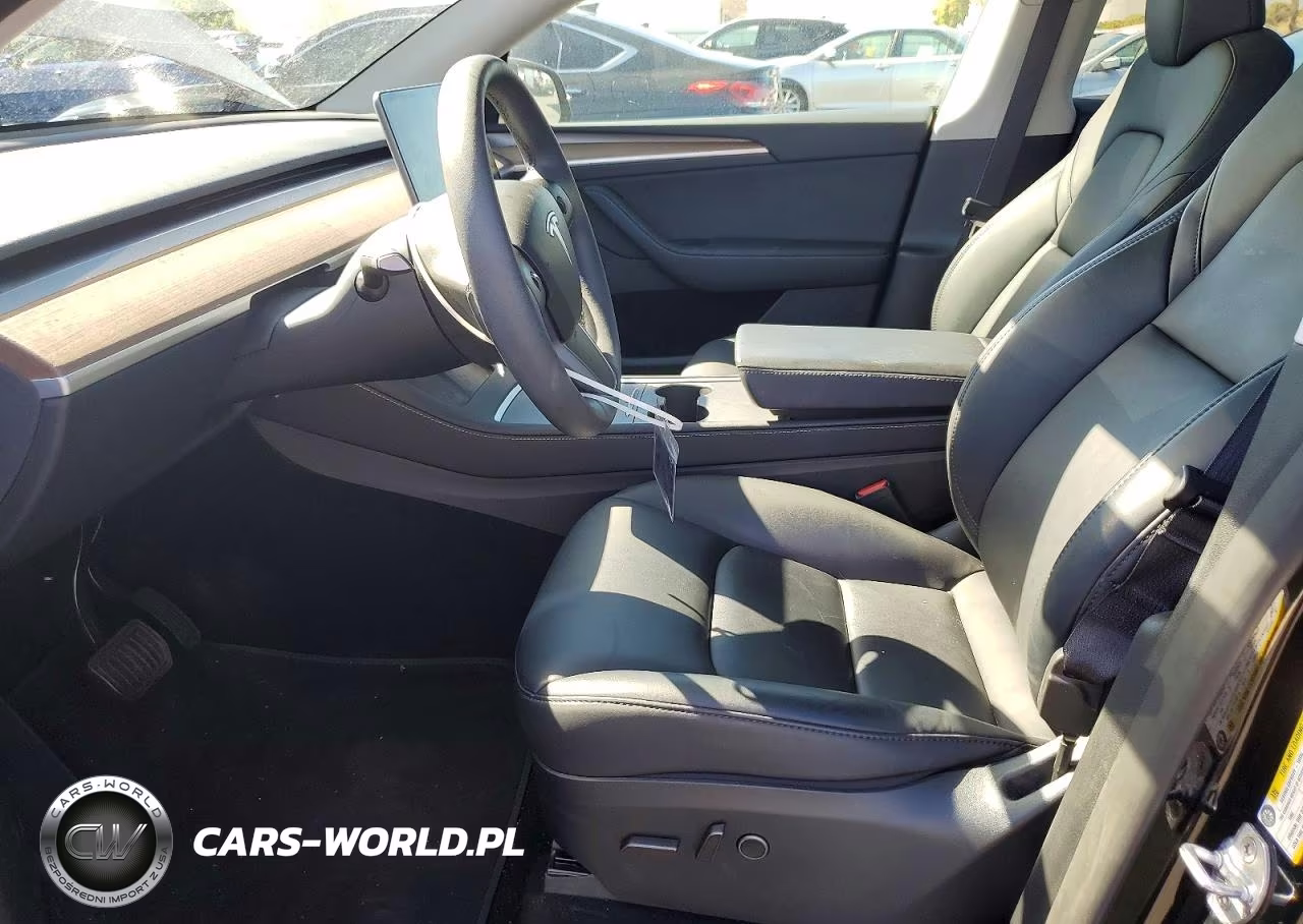 2024 Tesla Model Y VIN:7SAYGDED8RF123452 - 7
