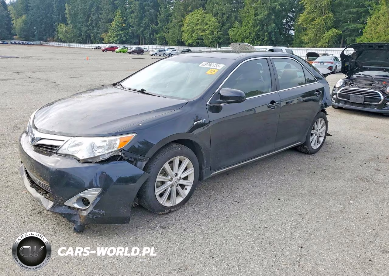 2014 Toyota Camry Hybrid Xle – zdjęcie 1 z 12