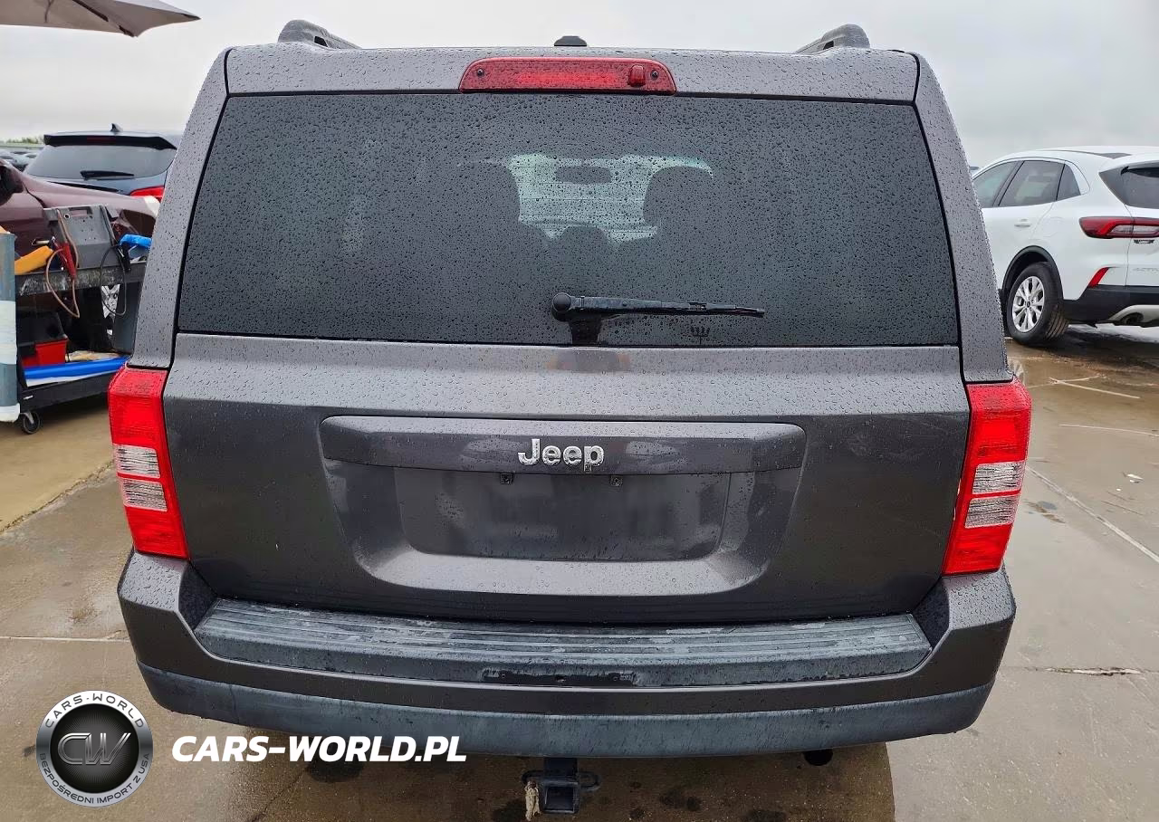 2015 Jeep Patriot Latitude VIN:1C4NJPFA4FD157544 - 6
