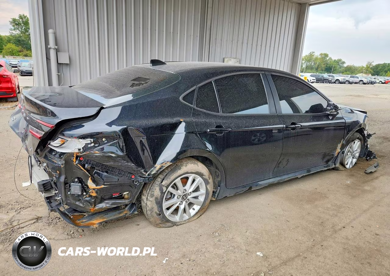 2025 Toyota Camry Le VIN:4T1DBADK8SU514764 - 3