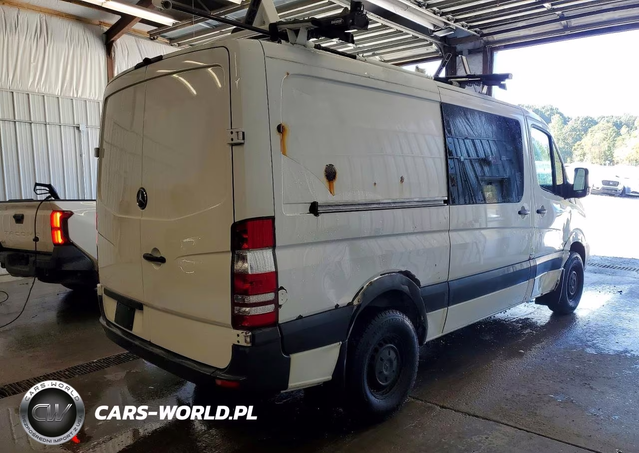2016 Mercedes-Benz Sprinter 2500 Delivery Van VIN:WD3PE7DD9GP310942 - 3