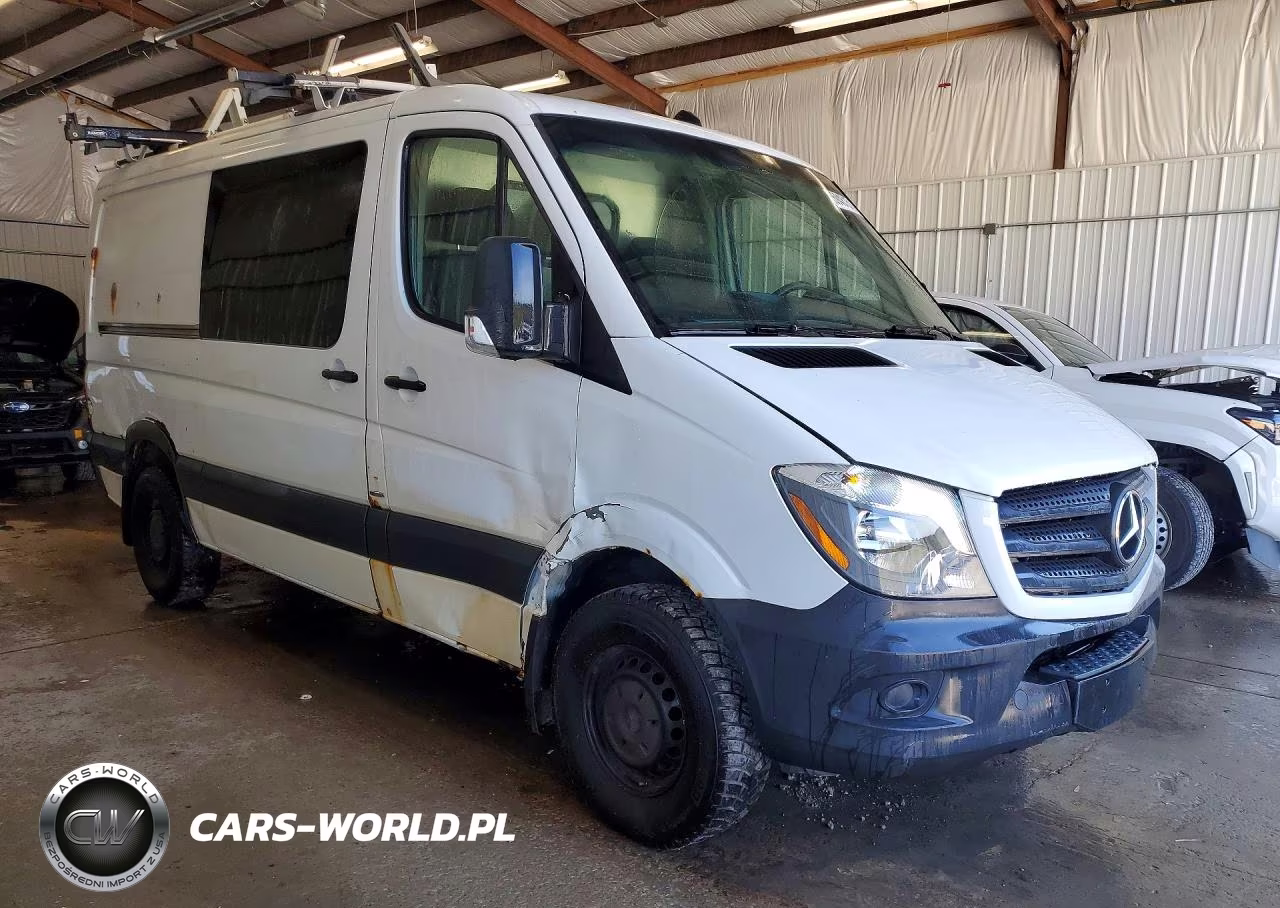 2016 Mercedes-Benz Sprinter 2500 Delivery Van VIN:WD3PE7DD9GP310942 - 4