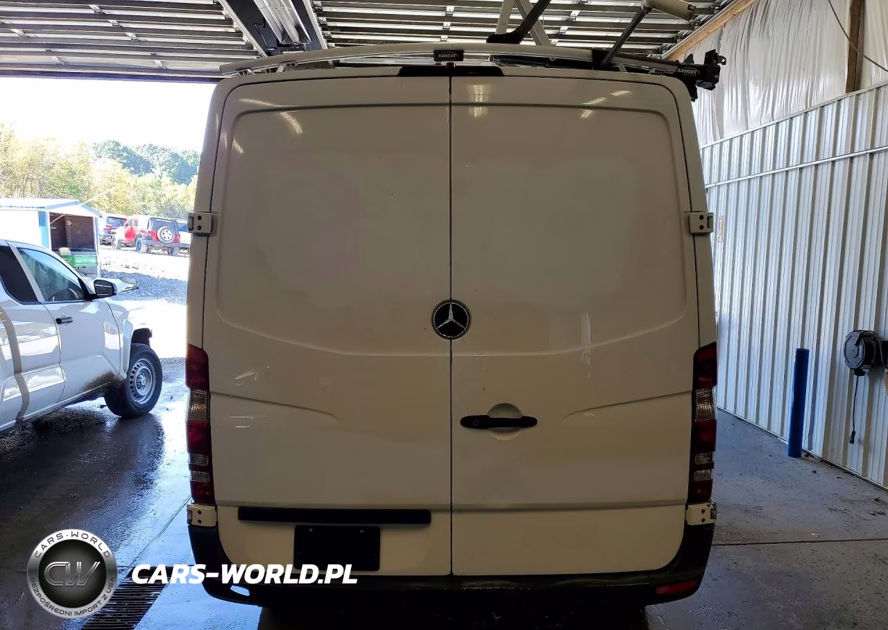 2016 Mercedes-Benz Sprinter 2500 Delivery Van VIN:WD3PE7DD9GP310942 - 6