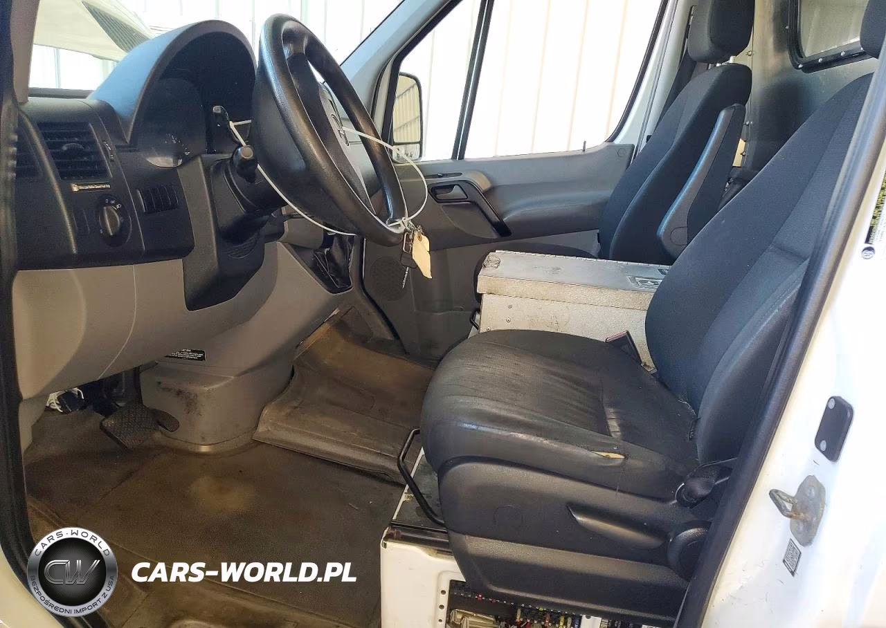 2016 Mercedes-Benz Sprinter 2500 Delivery Van VIN:WD3PE7DD9GP310942 - 7