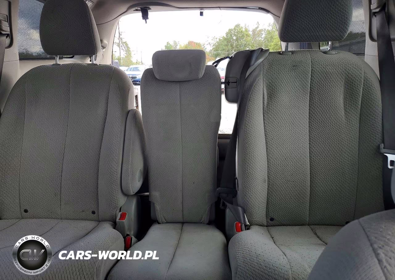 2011 Toyota Sienna Le VIN:5TDKK3DC7BS140894 - 10