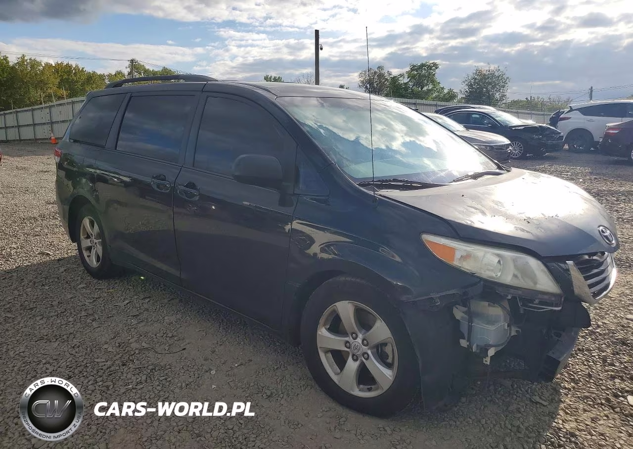 2011 Toyota Sienna Le VIN:5TDKK3DC7BS140894 - 4