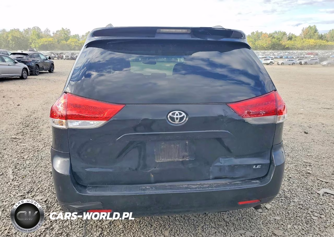 2011 Toyota Sienna Le VIN:5TDKK3DC7BS140894 - 6
